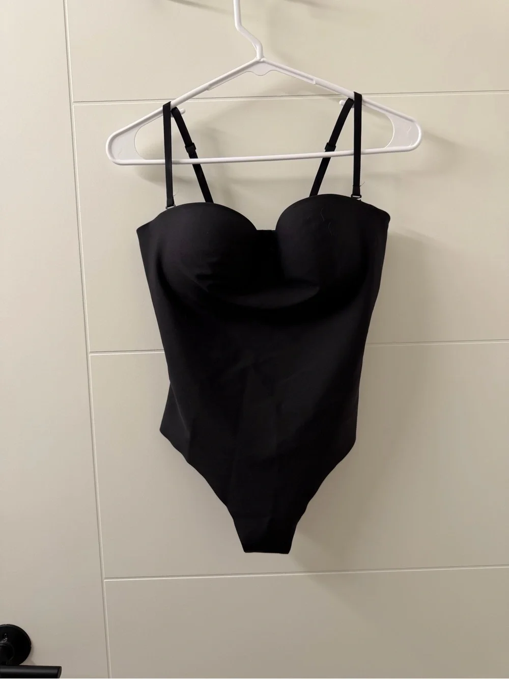 SKIMS Body Molded Underwire Thong bodysuit